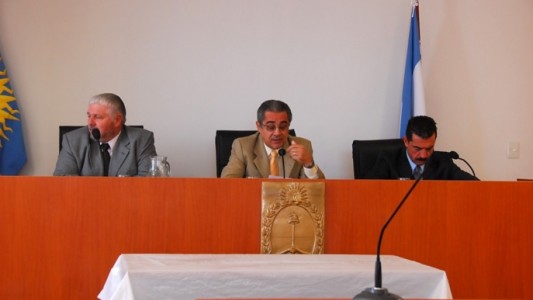 Juicio para cinco marineros abusaron de un compañero en altamar