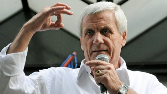 Caló: "Las Fiestas son ahora, y a la gente no le alcanza la plata"