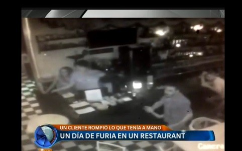 Video: un día de furia en un restaurante de Colegiales