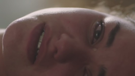 'Querido papá': el video viral que muestra la violencia contra la mujer