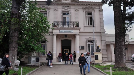 Asesinaron a puñaladas a una mujer y detuvieron a su esposo por el femicidio