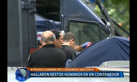 Hallaron parte de un torso humano en un contenedor en Capital
