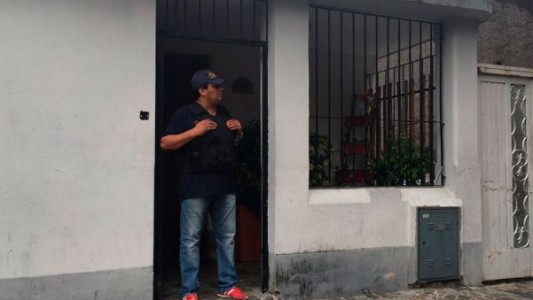 Allanaron la casa de la hermana de los prófugos Lanatta