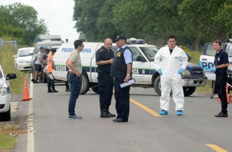 Prófugos del triple crimen: 17 allanamientos, 4 detenidos y 3 demorados