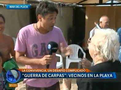 "La guerra de carpas" en las playas de Mar del Plata