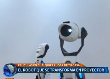 El robot que se transforma en proyector