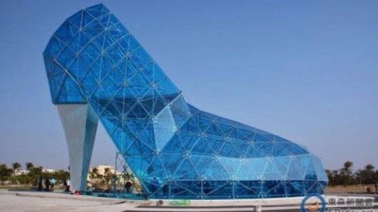 Conocé la Iglesia con forma de zapato de cristal