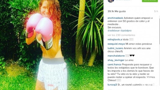 Fotos: la China Suàrez, entre el boxeo y la comida chatarra