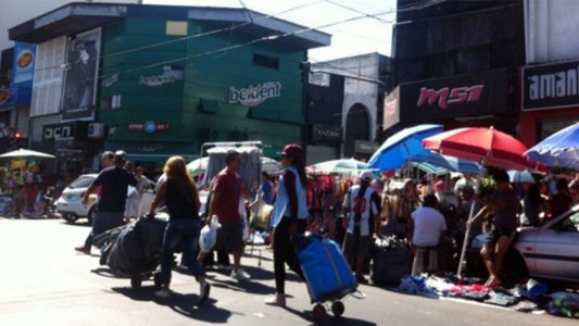 Clausuraron depósitos clandestinos y talleres ilegales en Flores