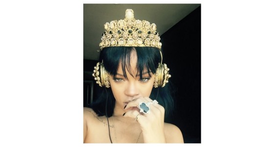 Los auriculares de Rihanna, dignos de la realeza