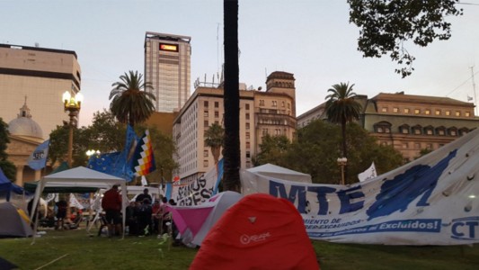 Acampan en Plaza de Mayo para pedir por la liberación de Milagro Sala