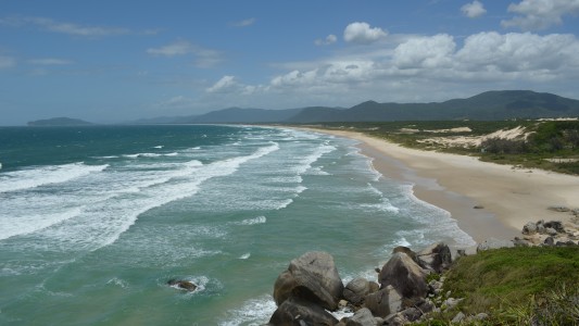 Encuentran un cuerpo en la costa de Florianópolis: no fue identificado