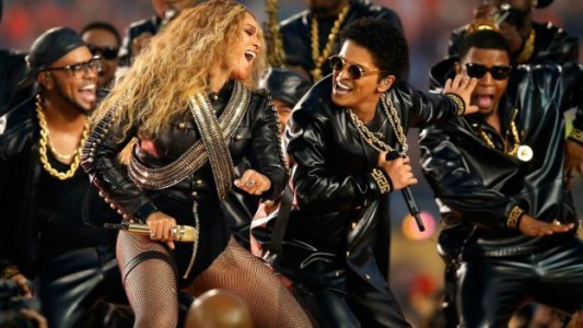 Super Bowl: un partido como excusa para una locura multimillonaria