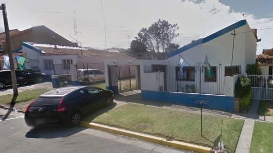 Ladrones asaltaron una casa al lado de una comisaría y escaparon a los tiros