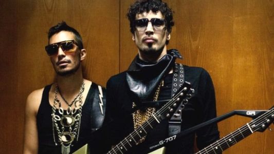 Vuelven los Illya Kuryaki and The Valderramas con muchos amigos y un "Gallo Negro"