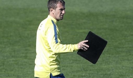 Arruabarrena se la juega con históricos en el partido clave para definir su futuro