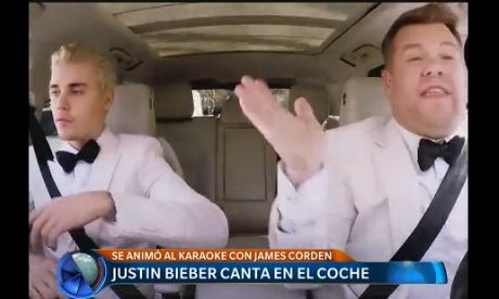 Justin Bieber canta en el auto