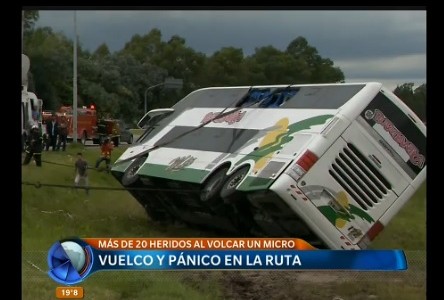 Vuelco y pánico en la ruta