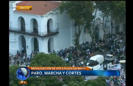 Multitudinaria marcha de ATE