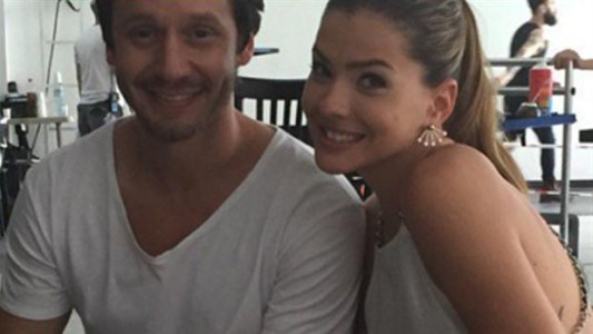 ¿Romance confirmado?: Benjamín Vicuña de visita en la casa de la China Suárez