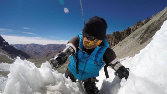 Escaló el Aconcagua sin brazos ni piernas