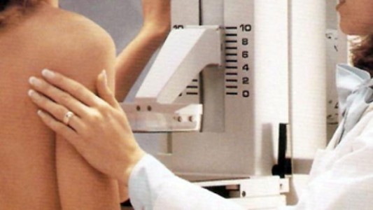 Aprueban una nueva droga contra el cáncer de mama