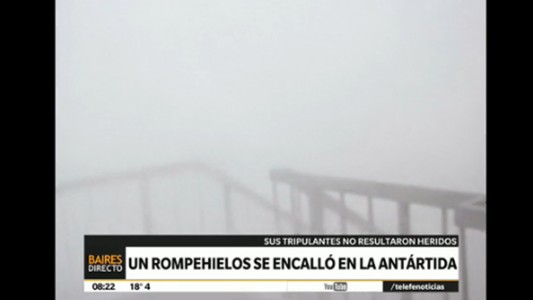 Un rompehielos se encalló en la Antártida