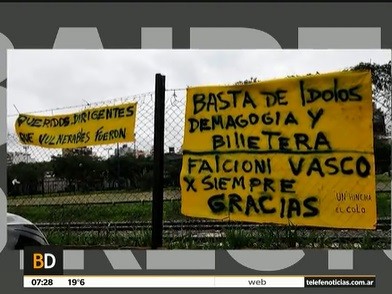 Bronca en Boca contra los dirigentes