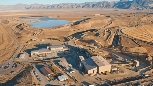 Multaron con más de 145 millones de pesos a Barrick por el derrame de cianuro