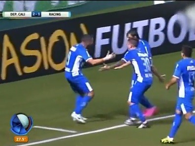 Racing perdía por dos goles en Cali, lo empató y casi lo gana