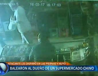 Balearon al dueño de un supermercado chino