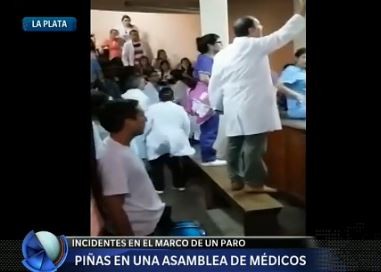 Médicos y sindicalistas, a los golpes en el Hospital San Martín