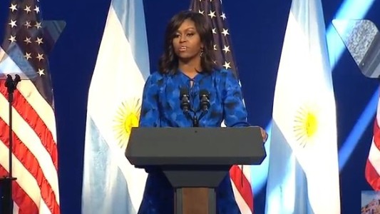 Michelle Obama, a las mujeres argentinas: "Sean agentes del cambio mundial"