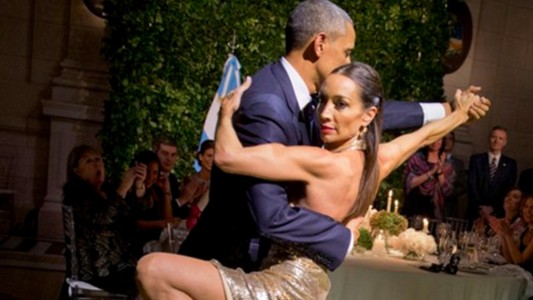 Barack Obama se animó y bailó tango en el Centro Cultural Kirchner