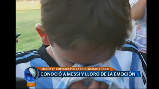 Conoció a Messi y lloró de la emoción