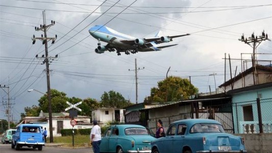 El misterio que rodea la foto del Air Force One en La Habana