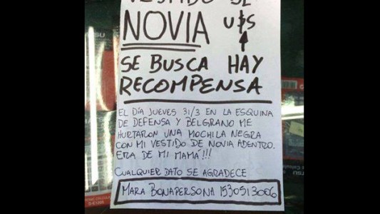 Le robaron el vestido de novia y lo busca por las redes