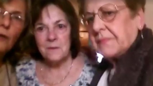 Las mujeres que graban su selfie