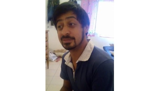 Murió el pasajero de colectivo que volvía de trabajar y recibió un piedrazo