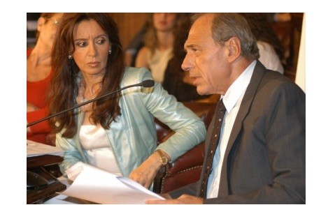 Zaffaroni cuestionó la imputacion a Cristina y recordó que el delito de administracion fraudulenta fue copiado del código penal nazi