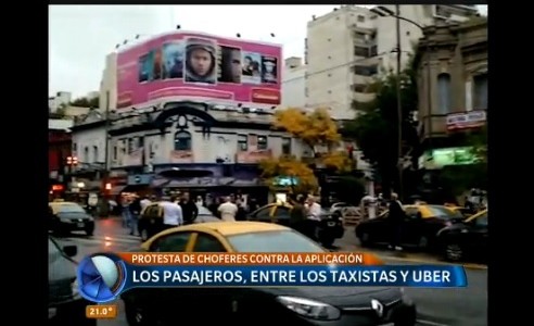 Taxis vs Uber: cortes de calles en toda la Capital Federal
