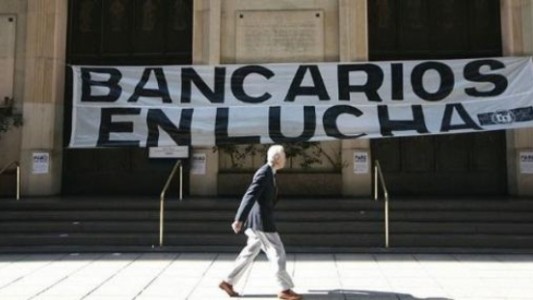 Confirman paro de bancos el jueves y el viernes: "No hay peor sordo que el que no quiere oír"