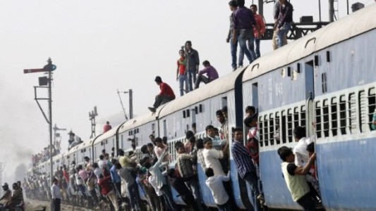 Tres jóvenes murieron al intentar sacarse una selfie con un tren