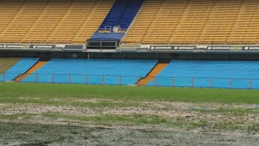 Tratarán con arena el campo de juego de la Bombonera pero sigue muy mal