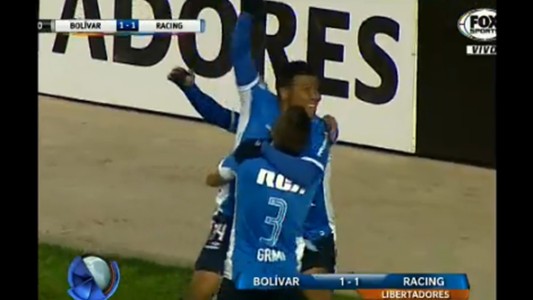 Racing empató en La Paz ante Bolívar y se clasificó