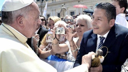 Video: "¿La mafia de Othacehé no lo joroba?", le preguntó el Papa al intendente de Merlo