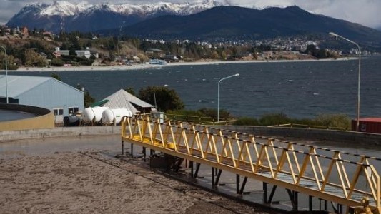 Crece el malestar en Bariloche por la contaminación del lago Nahuel Huapi