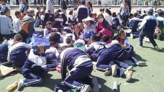 Un video captó el momento exacto en el que un tornado hizo volar a una nena de 9 años