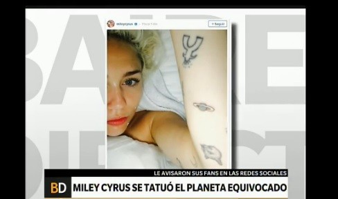 Miley Cyrus se tatuó el planeta equivocado