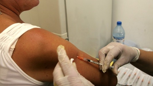 La importancia de vacunarse: "La gripe mata entre 3.000 y 4.000 personas por año en Argentina"